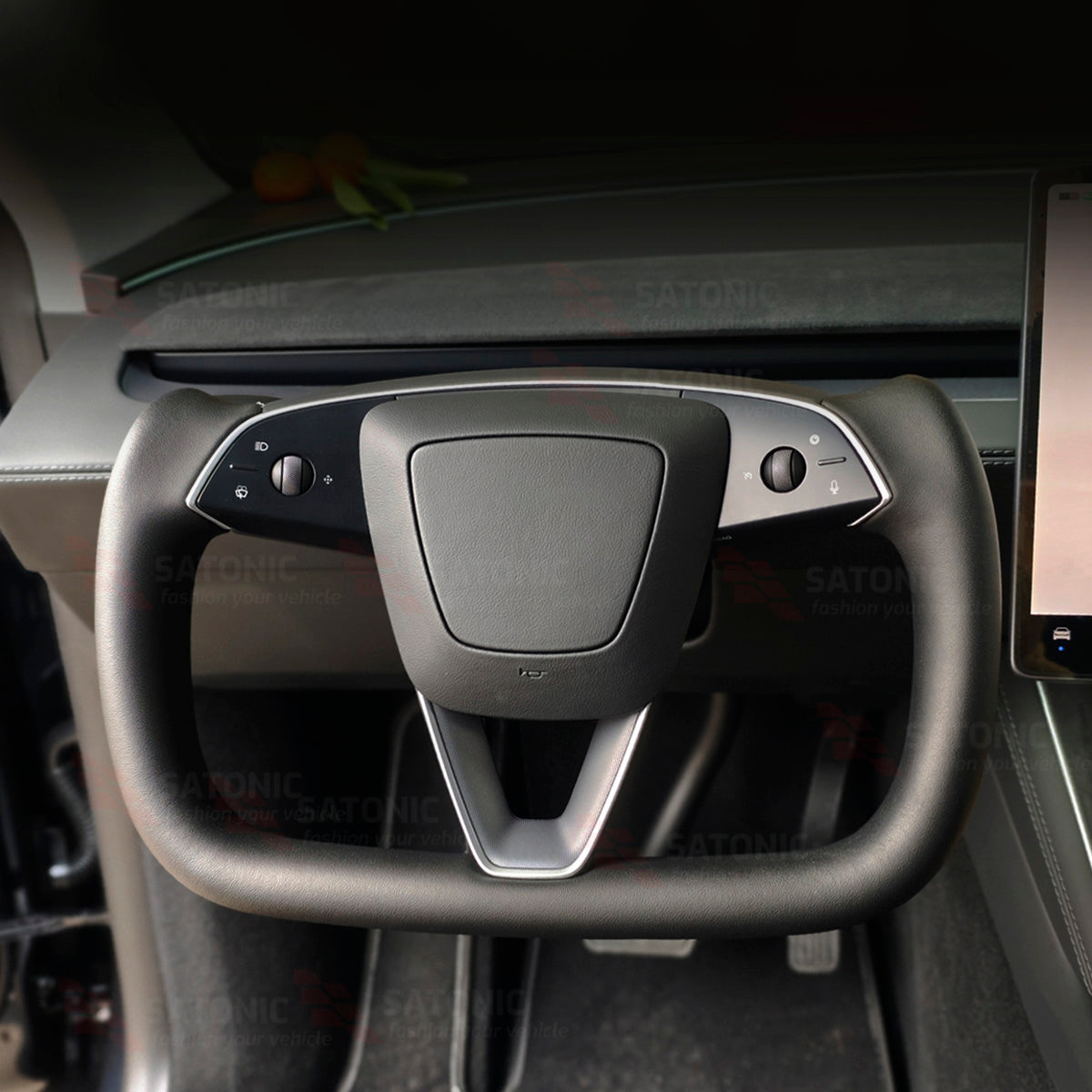 Tesla Model Y Juniper Heating Yoke Steering Wheel – Custom Fit Upgrade 377MM & 350MM